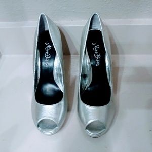 Miss Bisou silver heels